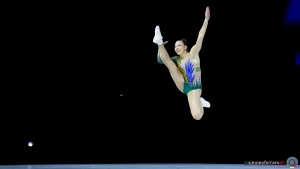 jun iw bra 2 schramm alice sfe07684 simone ferraro ph